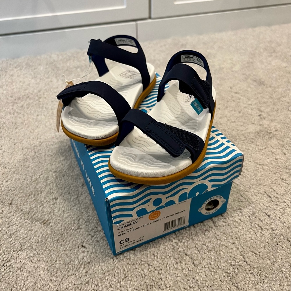 Toddler Native Charley Sandals - size C9